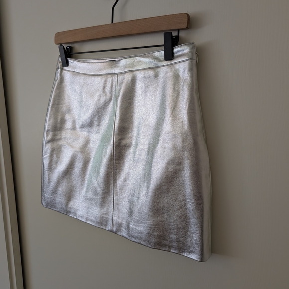 Forever 21 Womens Medium Silver Mini Skirt Metallic Glam Maximalist Party - Picture 3 of 6